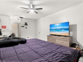 2682 N Nob Hill Rd, Sunrise FL 33322