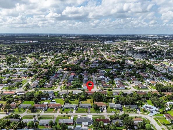 15403 SW 107th Ct, Miami FL 33157