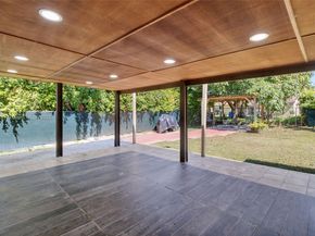 15403 SW 107th Ct, Miami FL 33157