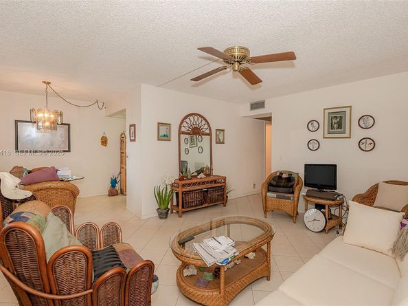 13450 SW 3rd St 306D, Pembroke Pines FL 33027