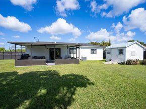 10060 SW 152nd Ter, Miami FL 33157