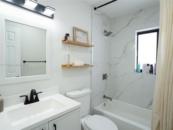 10060 SW 152nd Ter, Miami FL 33157