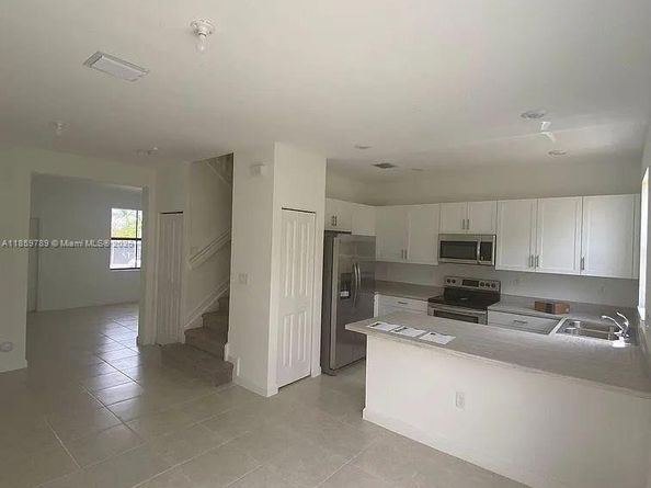 14732 SW 181st Ter 14732, Miami FL 33187