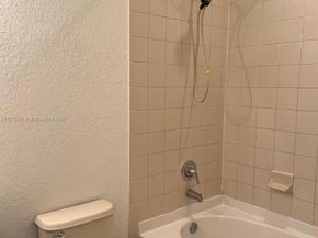 11401 NW 89th St 220, Doral FL 33178