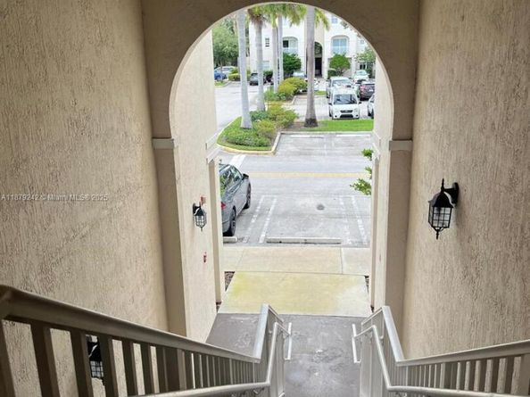 11401 NW 89th St 220, Doral FL 33178