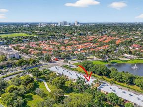 2220 NE 11th St, Hallandale Beach FL 33009