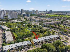 2220 NE 11th St, Hallandale Beach FL 33009