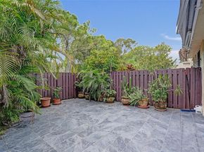 2220 NE 11th St, Hallandale Beach FL 33009