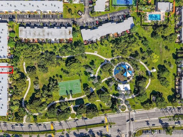 2220 NE 11th St, Hallandale Beach FL 33009