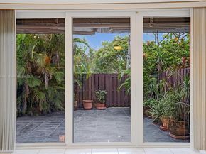 2220 NE 11th St, Hallandale Beach FL 33009