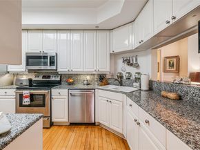 888 Brickell Key Dr 807, Miami FL 33131