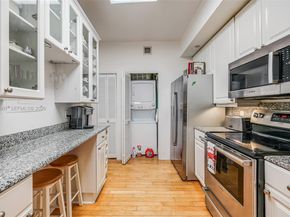 888 Brickell Key Dr 807, Miami FL 33131
