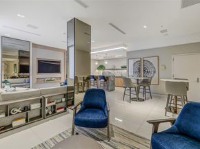 888 Brickell Key Dr 807, Miami FL 33131