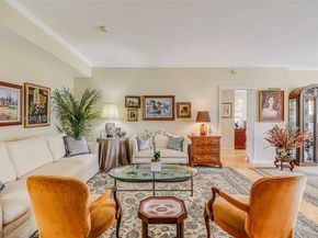 888 Brickell Key Dr 807, Miami FL 33131