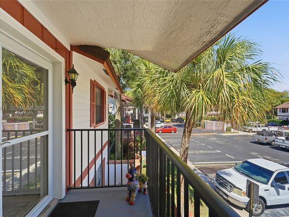 2496 NW 89th Dr 2496, Coral Springs FL 33065