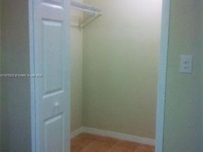 499 E 41st St, Hialeah FL 33013