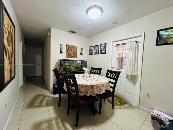 499 E 41st St, Hialeah FL 33013