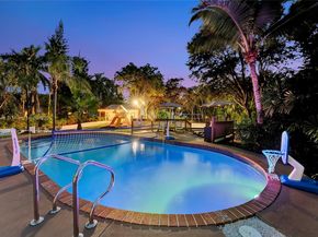 14330 SW 20th St, Davie FL 33325
