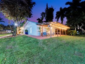 14330 SW 20th St, Davie FL 33325