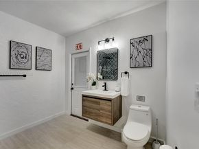 14330 SW 20th St, Davie FL 33325