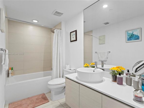 4250 Biscayne Blvd 1418, Miami FL 33137