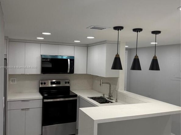 9937 Nob Hill Pl 9937, Sunrise FL 33351