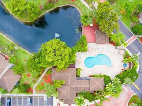 9937 Nob Hill Pl 9937, Sunrise FL 33351