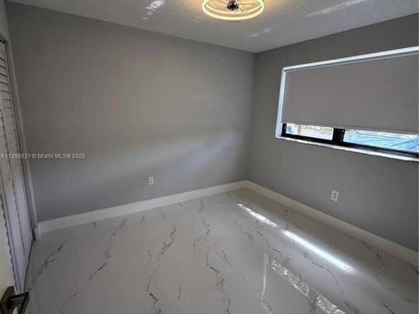9937 Nob Hill Pl 9937, Sunrise FL 33351