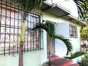 1321 NW 28th St, Miami FL 33142