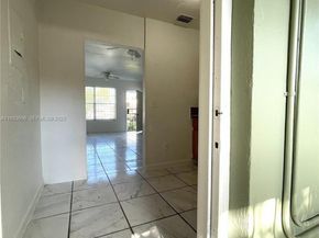 1321 NW 28th St, Miami FL 33142