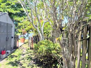13541 SW 10th Pl, Davie FL 33325