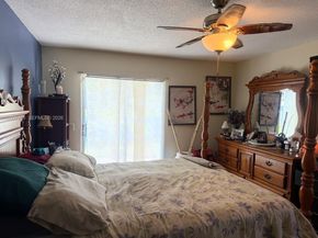 13541 SW 10th Pl, Davie FL 33325