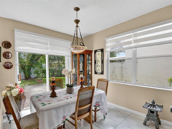 347 NW 153rd Ln, Pembroke Pines FL 33028