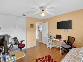347 NW 153rd Ln, Pembroke Pines FL 33028