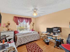 347 NW 153rd Ln, Pembroke Pines FL 33028