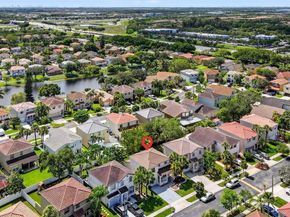 347 NW 153rd Ln, Pembroke Pines FL 33028