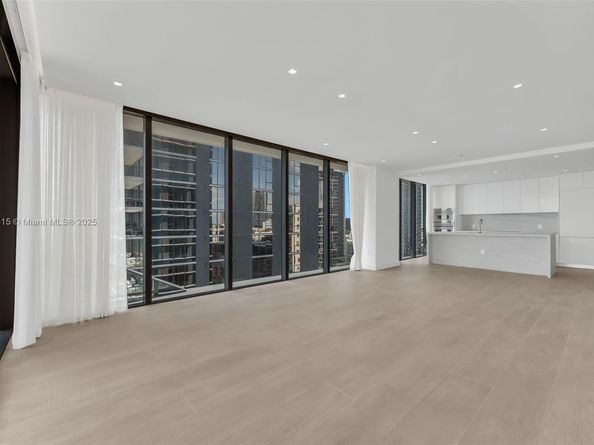 700 NE 24th st 1207, Miami FL 33137