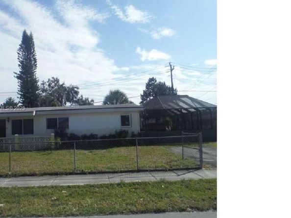 290 NW 193rd St, Miami Gardens FL 33169