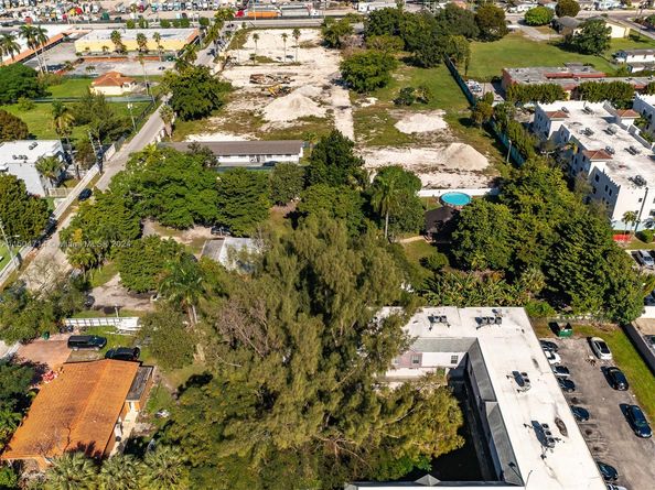 13265 Alexandria Dr, Opa-Locka FL 33054