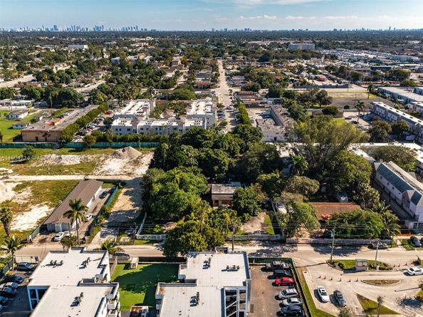 13265 Alexandria Dr, Opa-Locka FL 33054