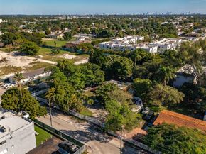 13265 Alexandria Dr, Opa-Locka FL 33054