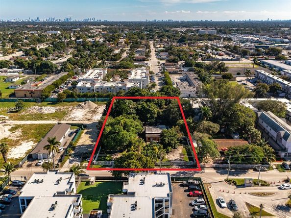 13265 Alexandria Dr, Opa-Locka FL 33054