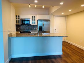 950 Brickell Bay Dr 1905, Miami FL 33131