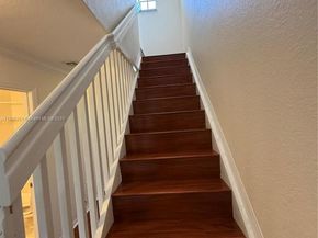 2082 NE 167th St 2104, North Miami Beach FL 33162