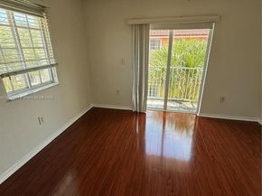2082 NE 167th St 2104, North Miami Beach FL 33162