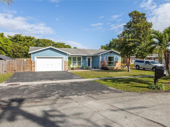 12391 NW 29th Mnr, Sunrise FL 33323