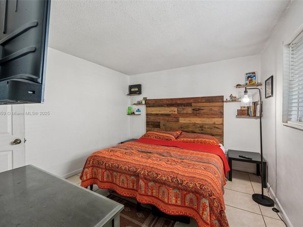 2210 Taylor St 101, Hollywood FL 33020