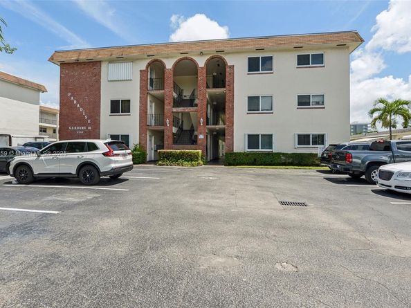 2210 Taylor St 101, Hollywood FL 33020