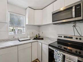 2210 Taylor St 101, Hollywood FL 33020