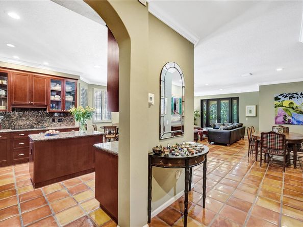 Undisclosed Address #A11857450, Weston FL 33326